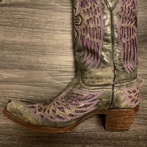 Corral “Vintage” distressed winged boot - 7